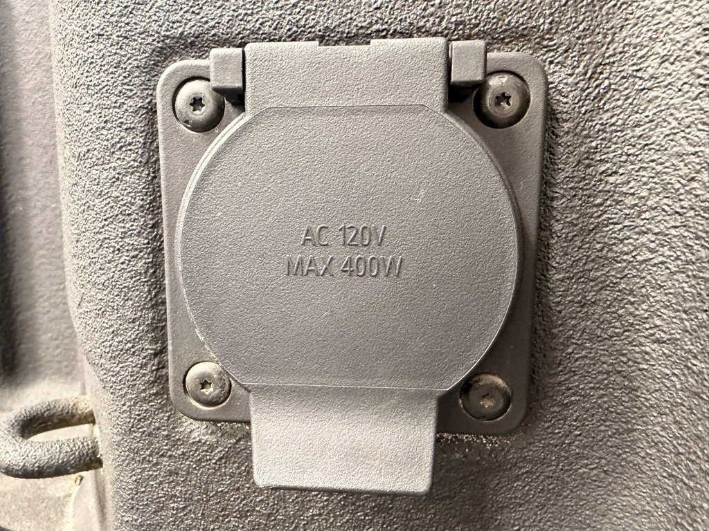 Used 2024 GMC Sierra 3500 Denali w/ Denali Reserve Package image 12