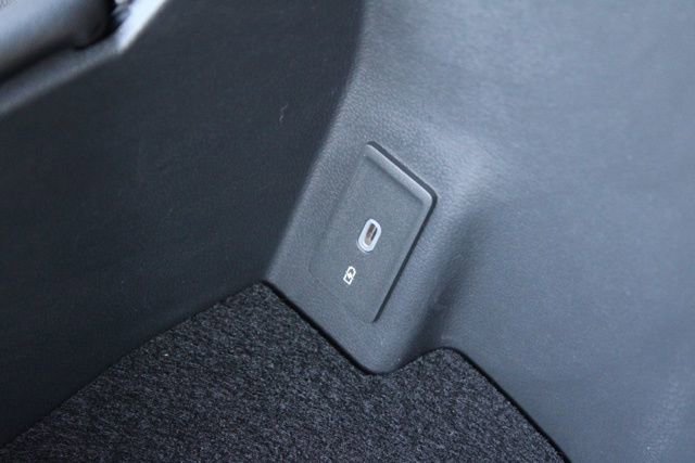 New 2026 Volkswagen Atlas Cross Sport SEL image 34