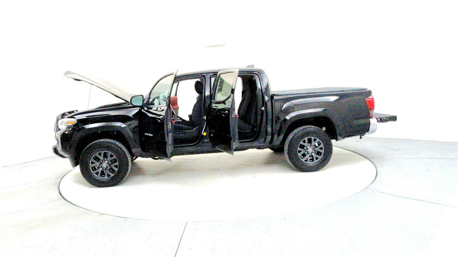 Certified 2021 Toyota Tacoma SR5 image 10