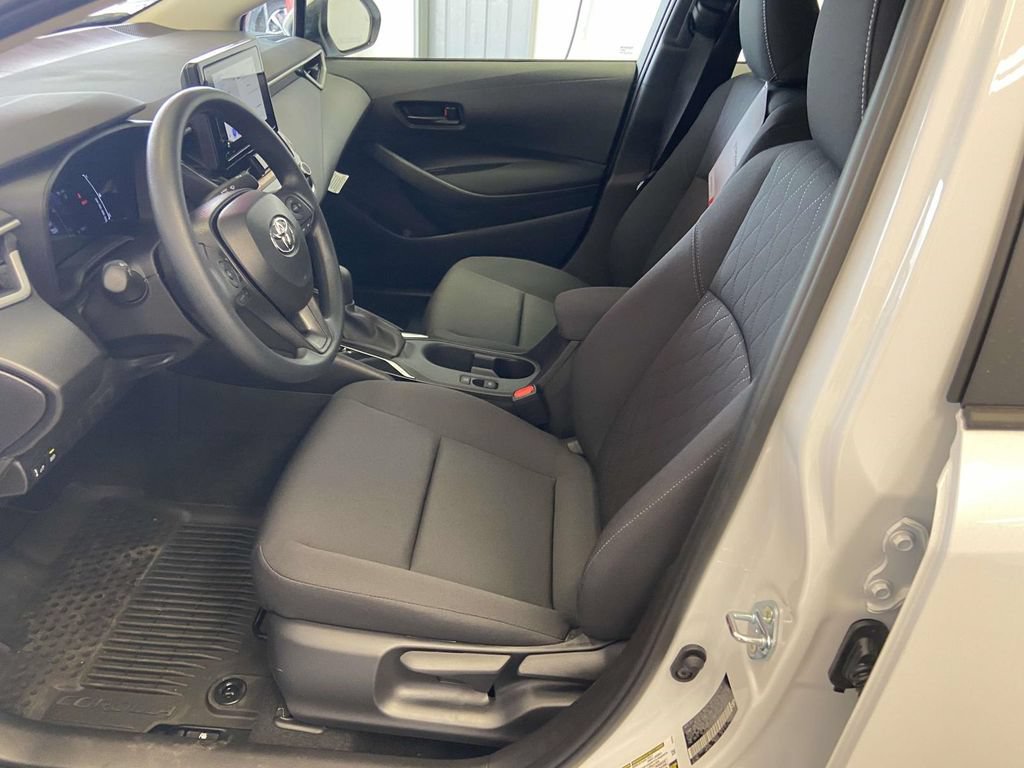 Used 2026 Toyota Corolla LE FWD image 16