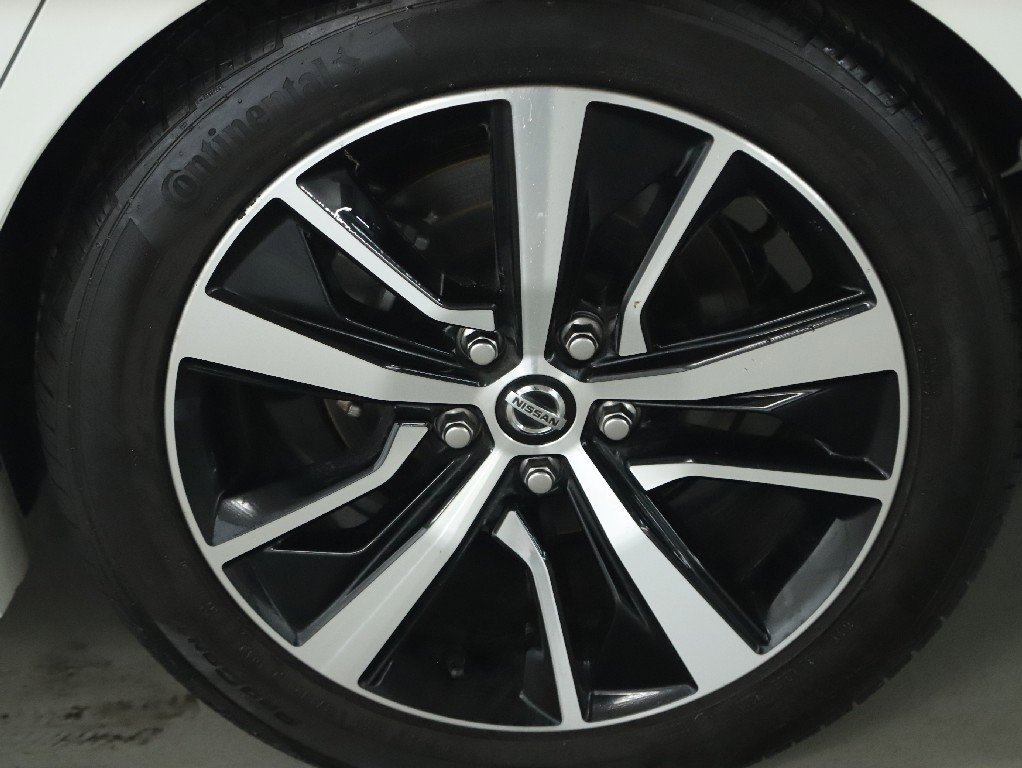 Used 2019 Nissan Maxima SL image 40