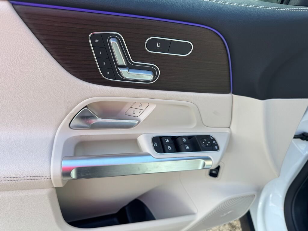 New 2026 Mercedes-Benz GLB 250 GLB 250 image 10