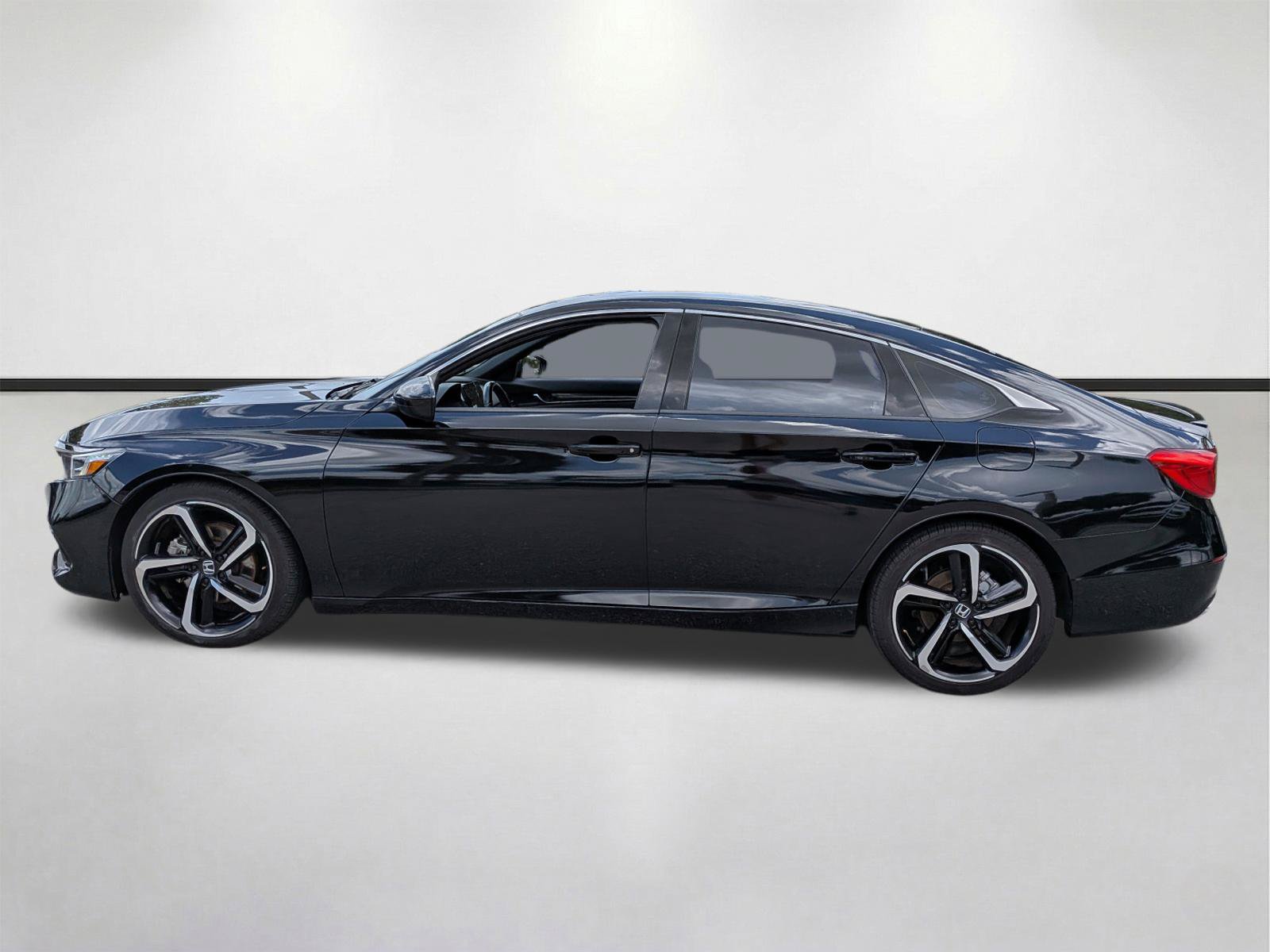 Used 2021 Honda Accord Sport image 7