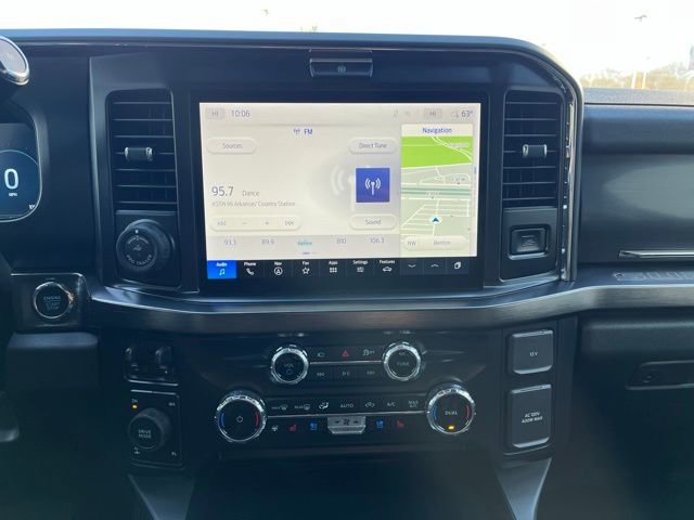 New 2026 Ford F250 Lariat w/ Black Appearance Package image 8