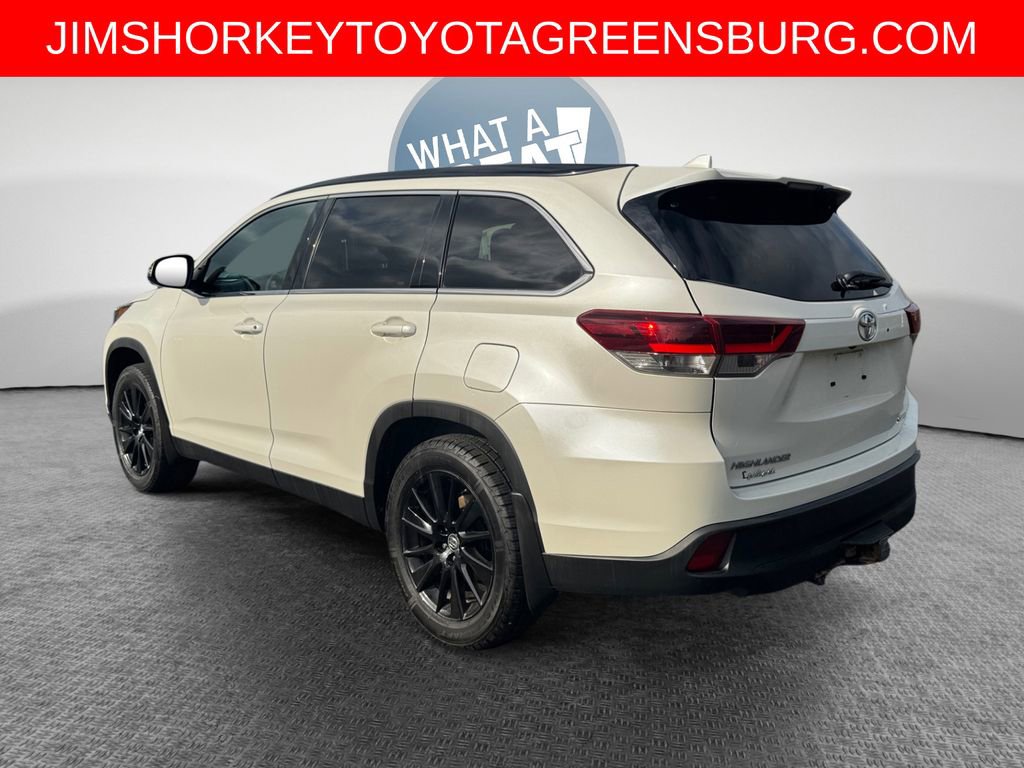 Used 2019 Toyota Highlander SE AWD/4WD image 6