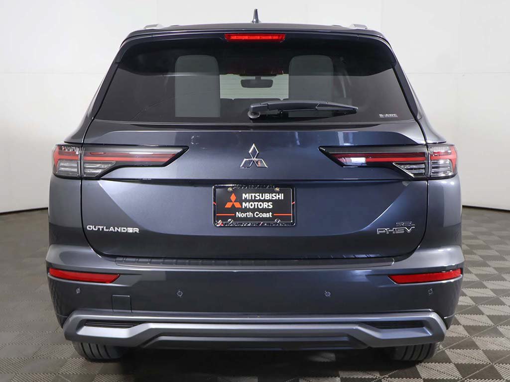 New 2026 Mitsubishi Outlander SEL AWD/4WD image 17