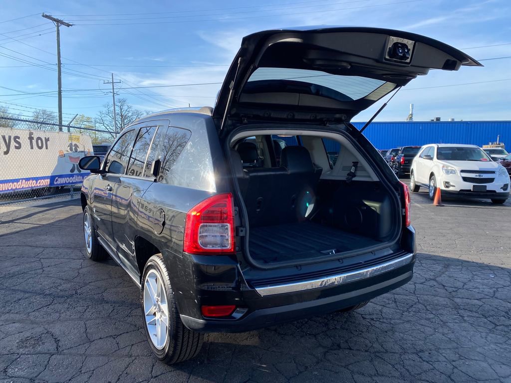 Used 2011 Jeep Compass Limited w/ Sun/Sound Group FWD image 4