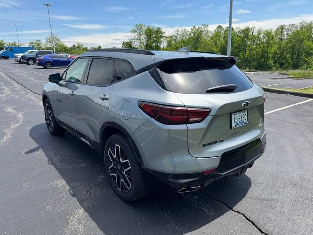 Used 2023 Chevrolet Blazer RS w/ Driver Confidence II Package AWD/4WD image 5