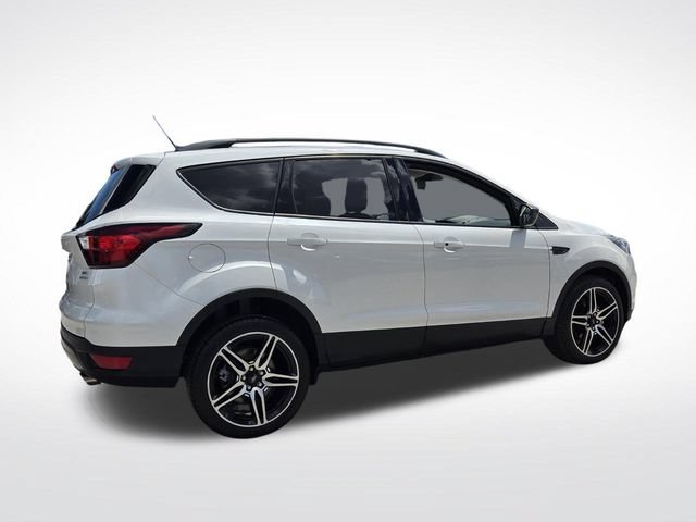 Certified 2019 Ford Escape SEL FWD image 9