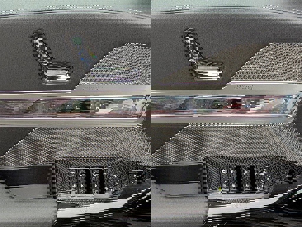 New 2025 BMW 740i xDrive w/ Premium Package image 11