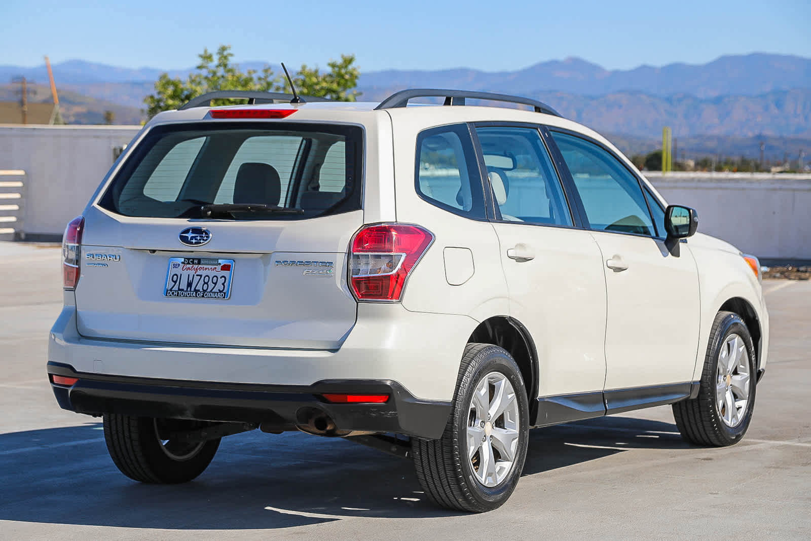 Used 2015 Subaru Forester 2.5i w/ Alloy Wheel Package AWD/4WD image 5