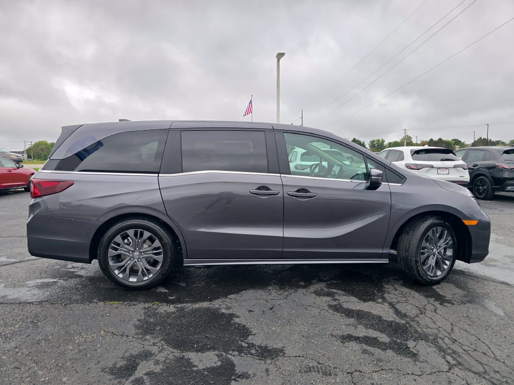 New 2027 Honda Odyssey Touring image 9