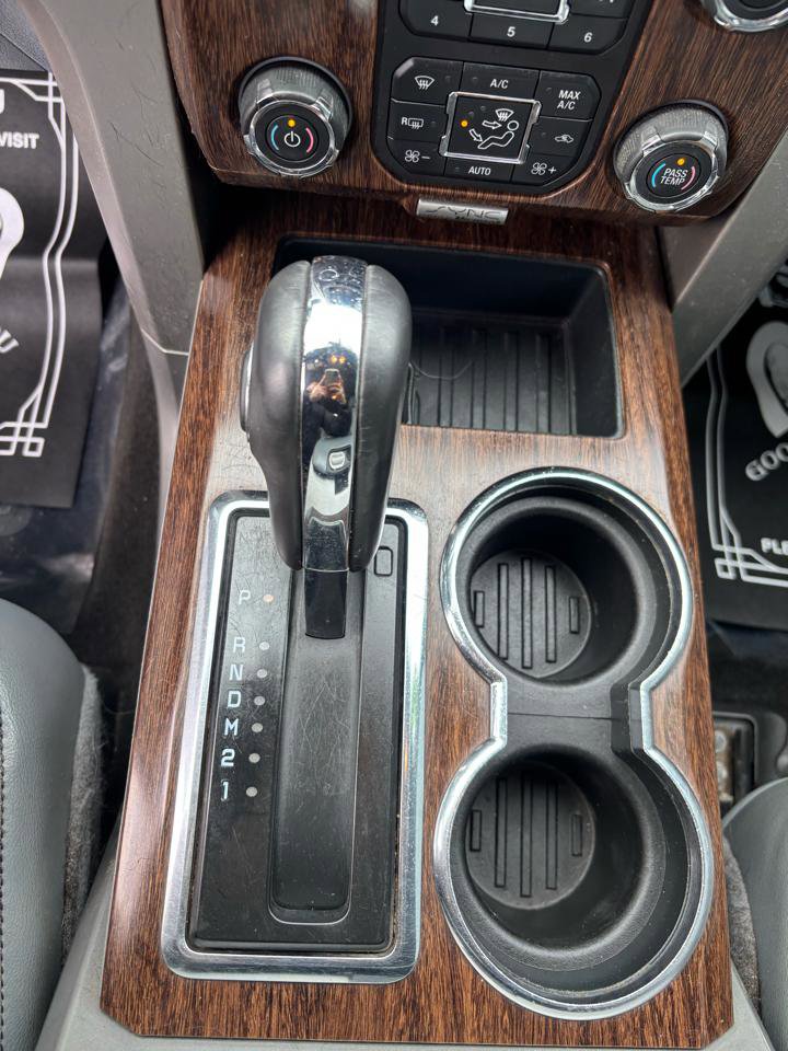 Used 2014 Ford F150 Lariat w/ Equipment Group 502A Luxury image 9