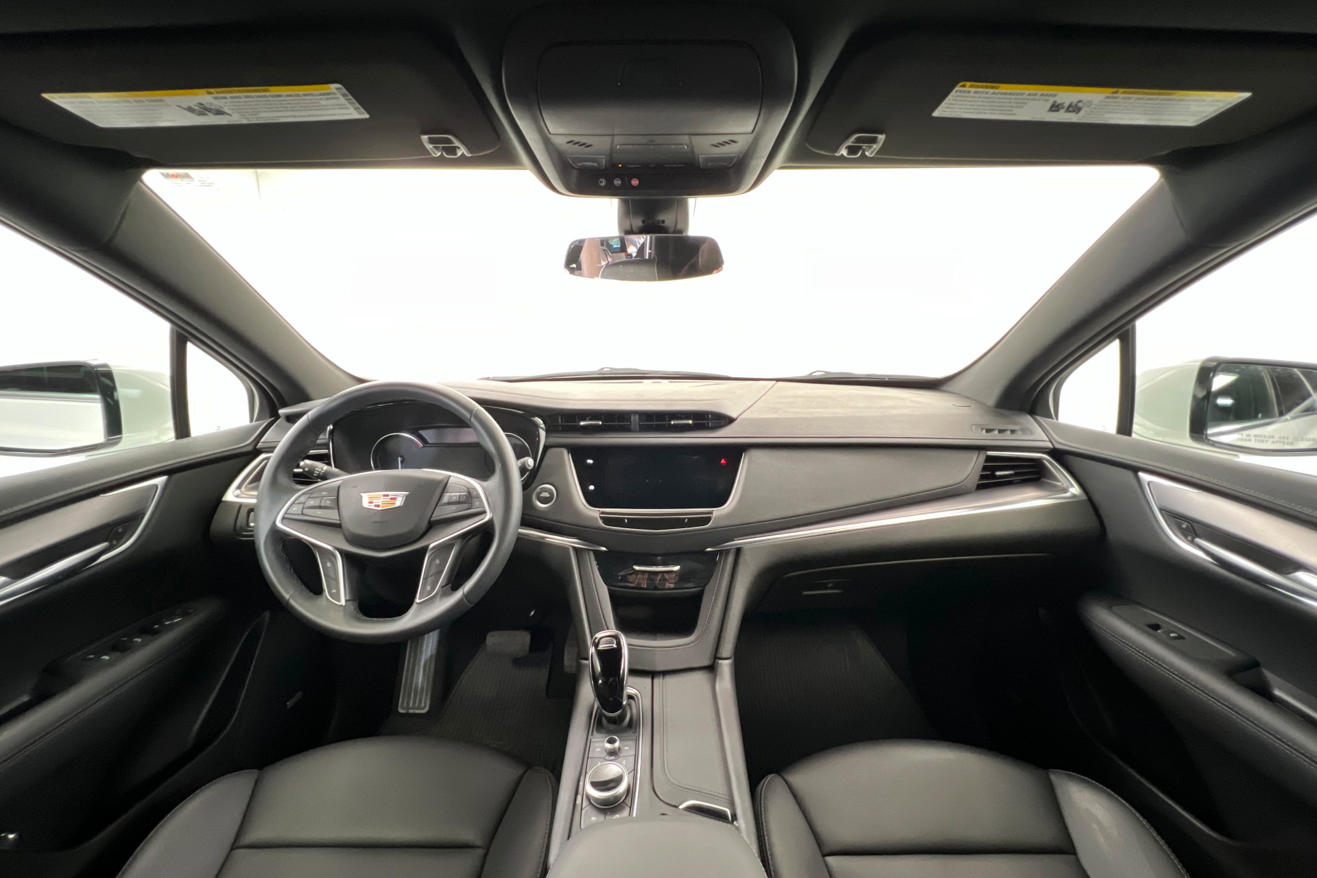 New 2025 Cadillac XT5 Luxury FWD image 10