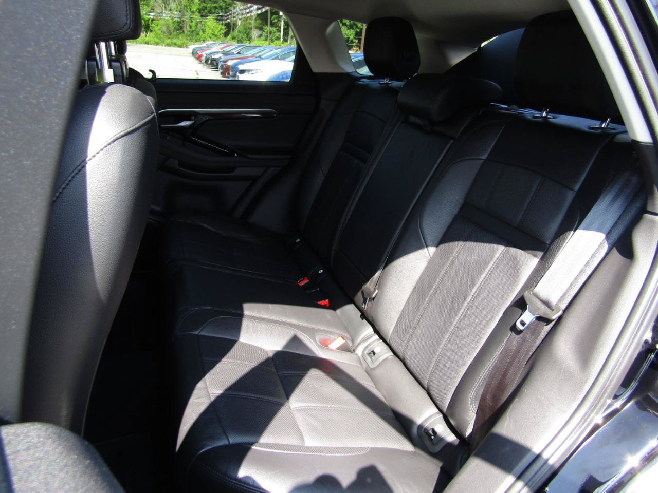 Used 2020 Land Rover Range Rover Evoque S AWD/4WD image 21