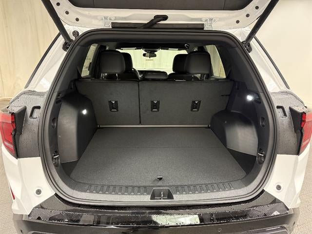 New 2026 GMC Terrain AT4 w/ LPO, Black Badging Package AWD/4WD image 5