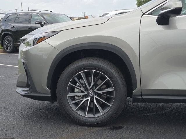 Certified 2025 Lexus NX 250 FWD w/ Cold Area Package image 8