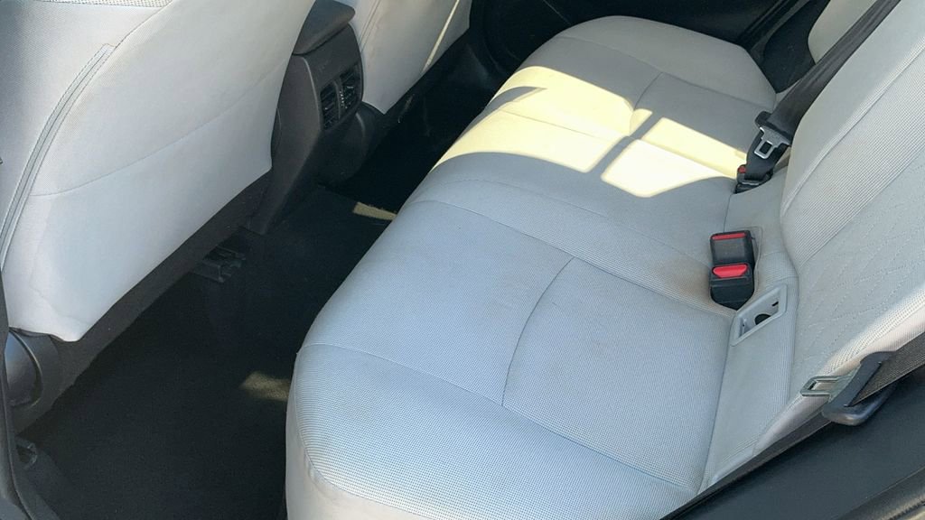 Used 2022 Toyota Corolla Cross L image 13