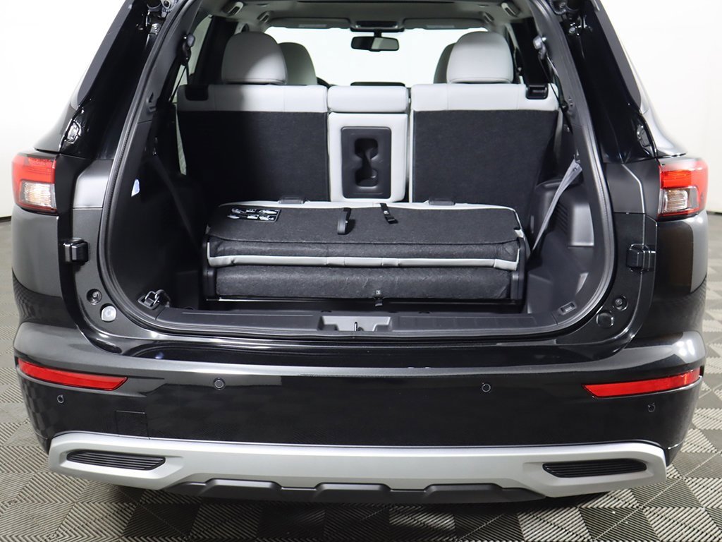 New 2025 Mitsubishi Outlander SEL image 21