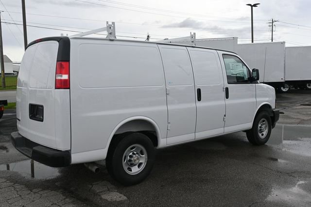 New 2026 Chevrolet Express 2500 w/ Driver Convenience Package RWD image 16