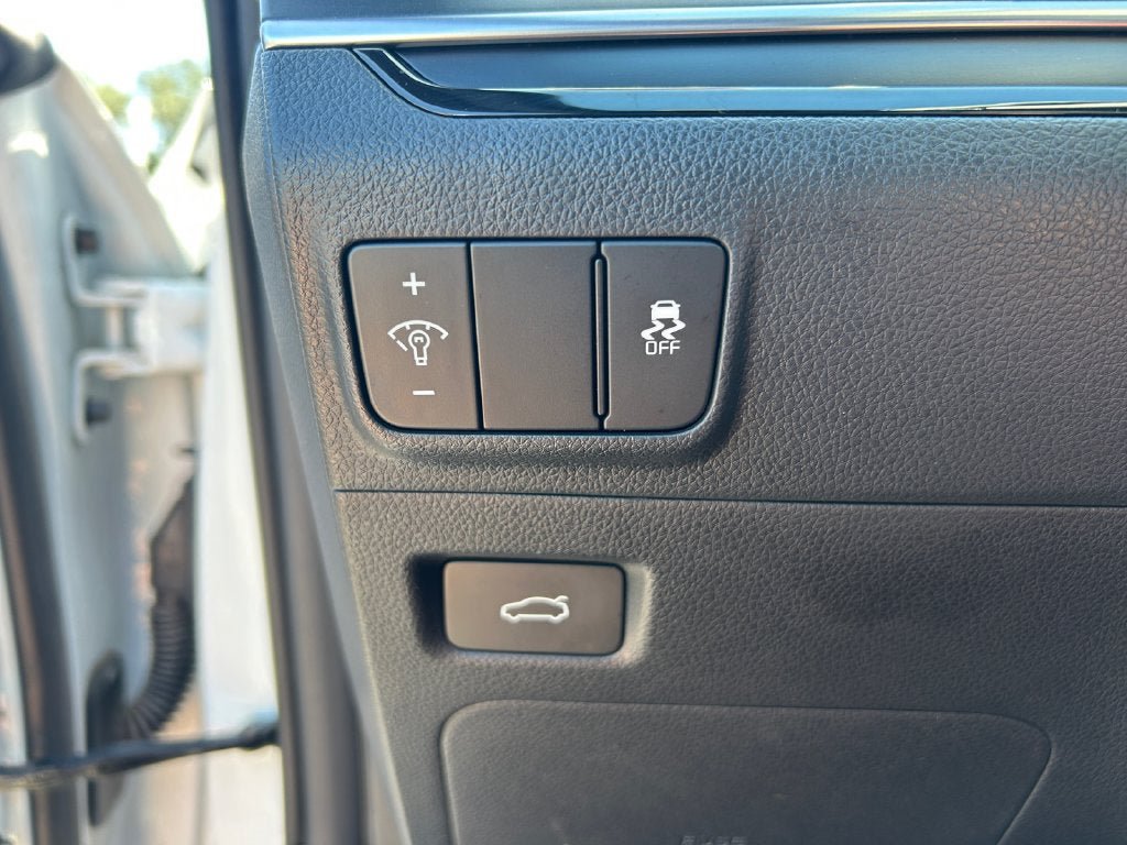 Used 2025 Kia K5 GT-Line w/ GT-Line Premium Package FWD image 23