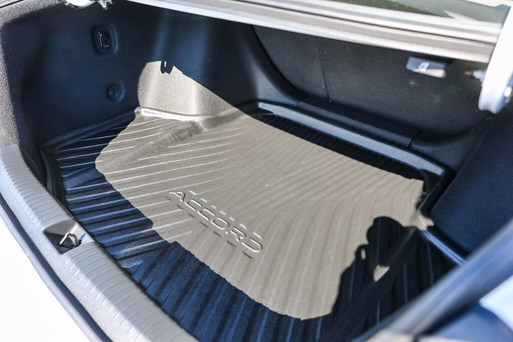 Used 2025 Honda Accord SE image 29