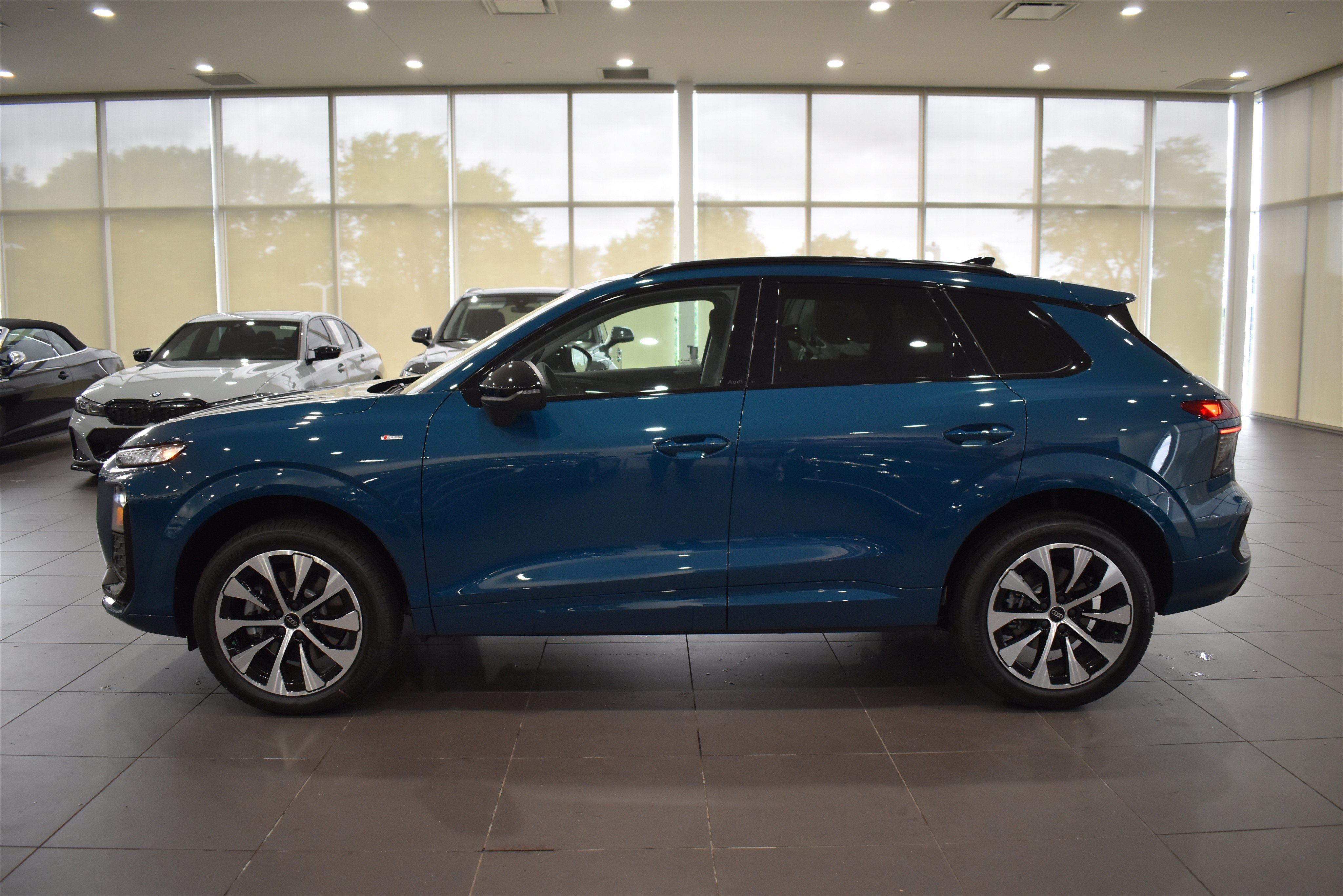 New 2026 Audi Q3 quattro 2.0T AWD/4WD image 4
