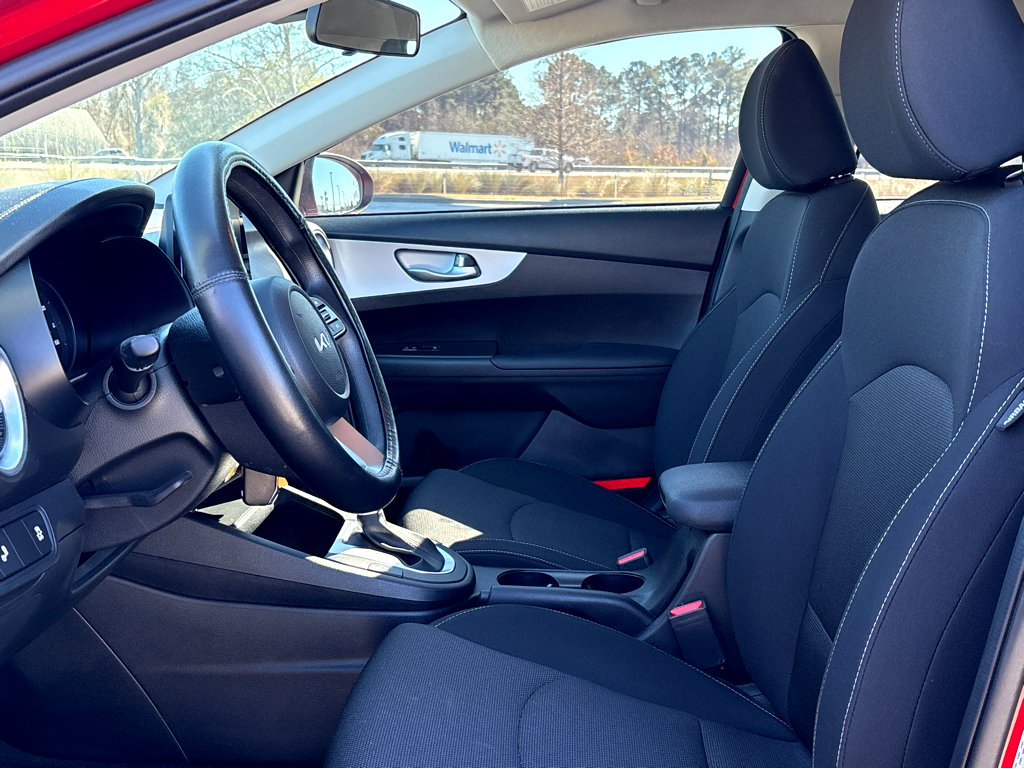 Used 2024 Kia Forte LXS w/ LXS Technology Package image 15