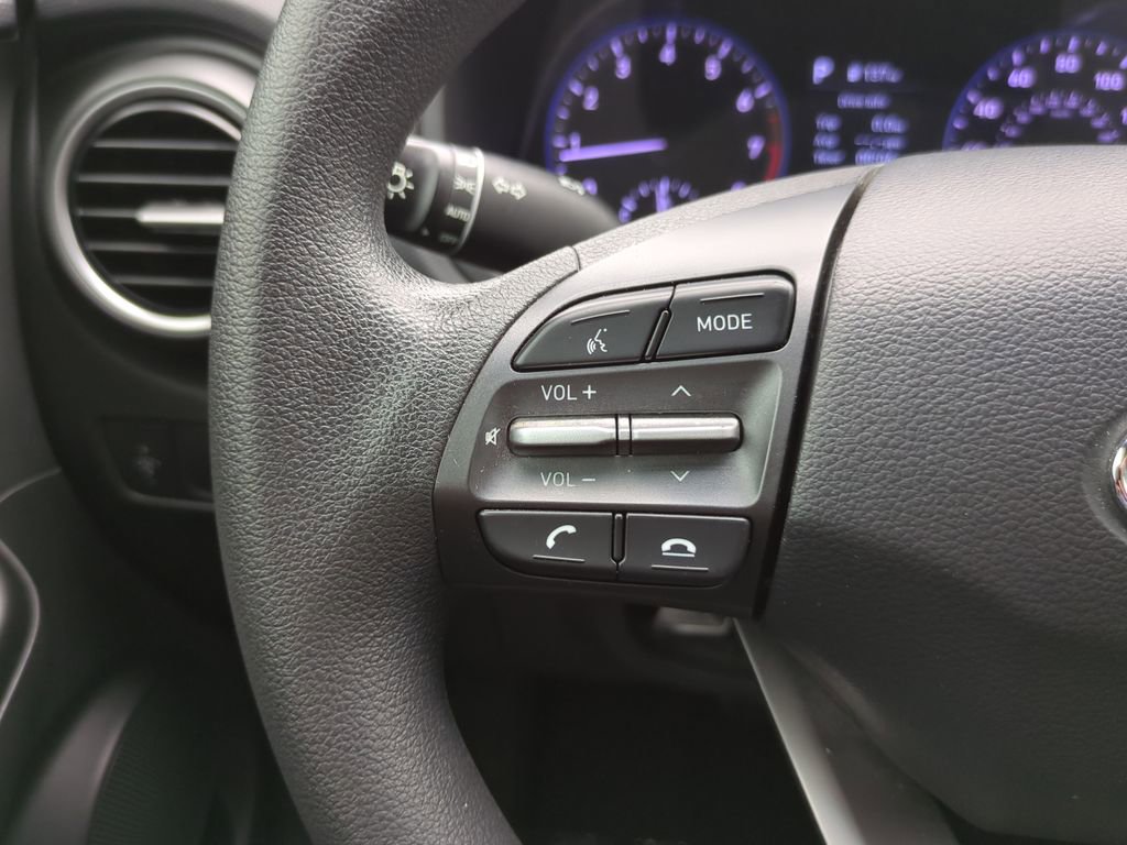 Certified 2021 Hyundai Kona SE FWD image 18