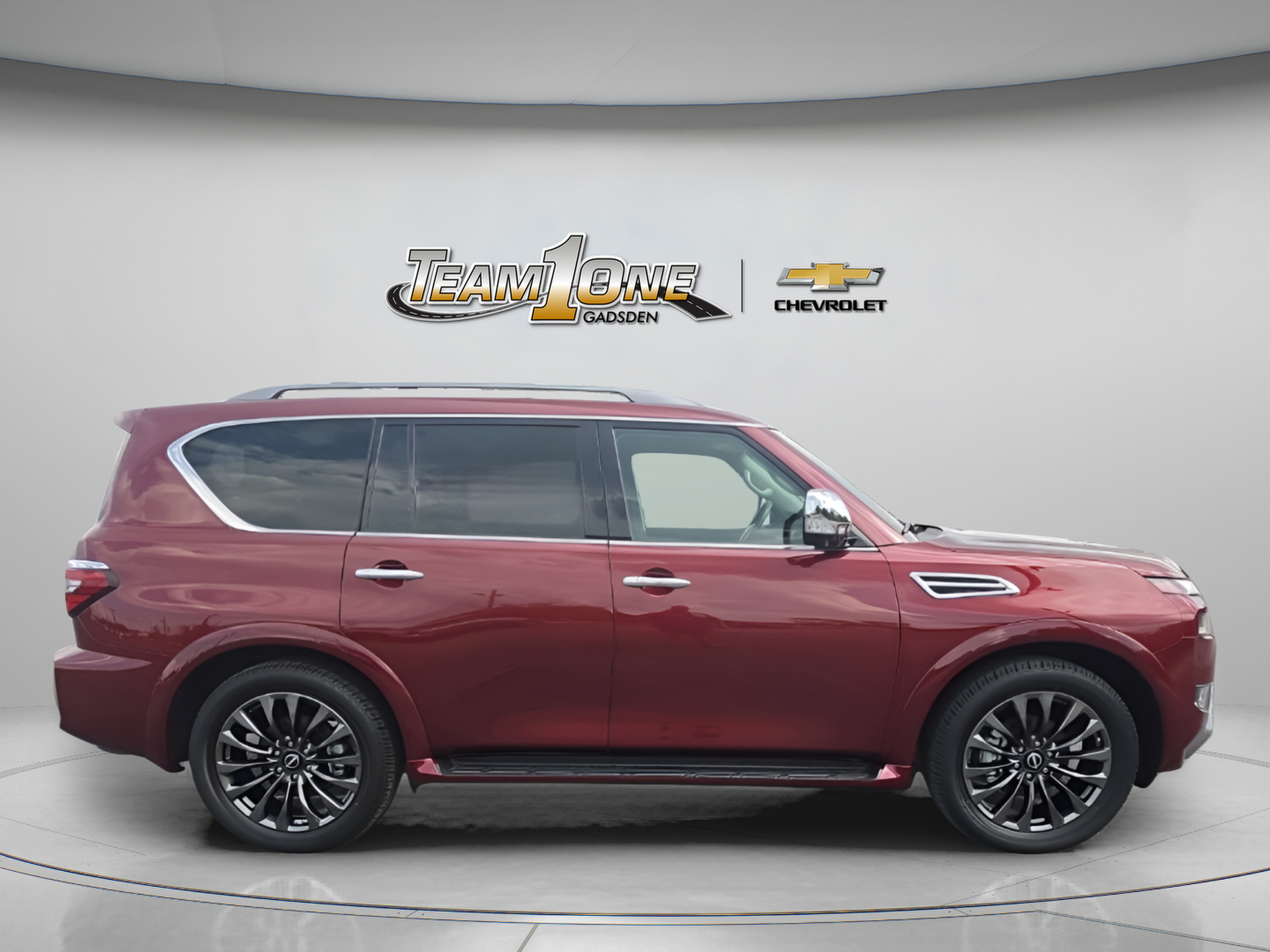 Used 2024 Nissan Armada Platinum w/ Captain's Chairs Package RWD image 9