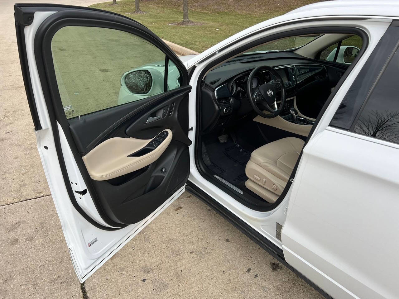 Used 2017 Buick Envision Essence FWD image 23