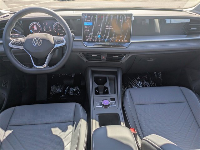 New 2026 Volkswagen Tiguan SE image 16