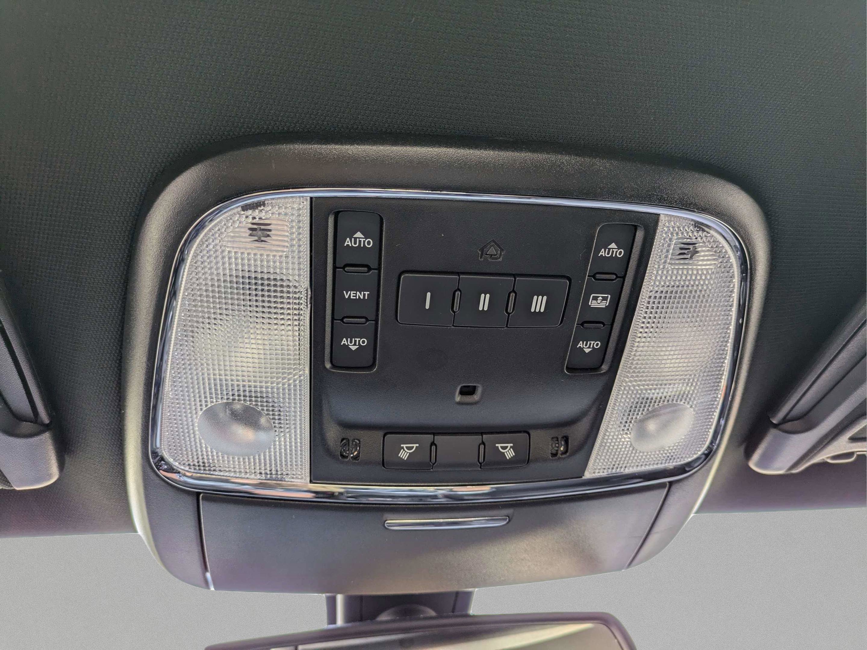 Used 2022 Chrysler 300 S w/ Comfort Group image 23