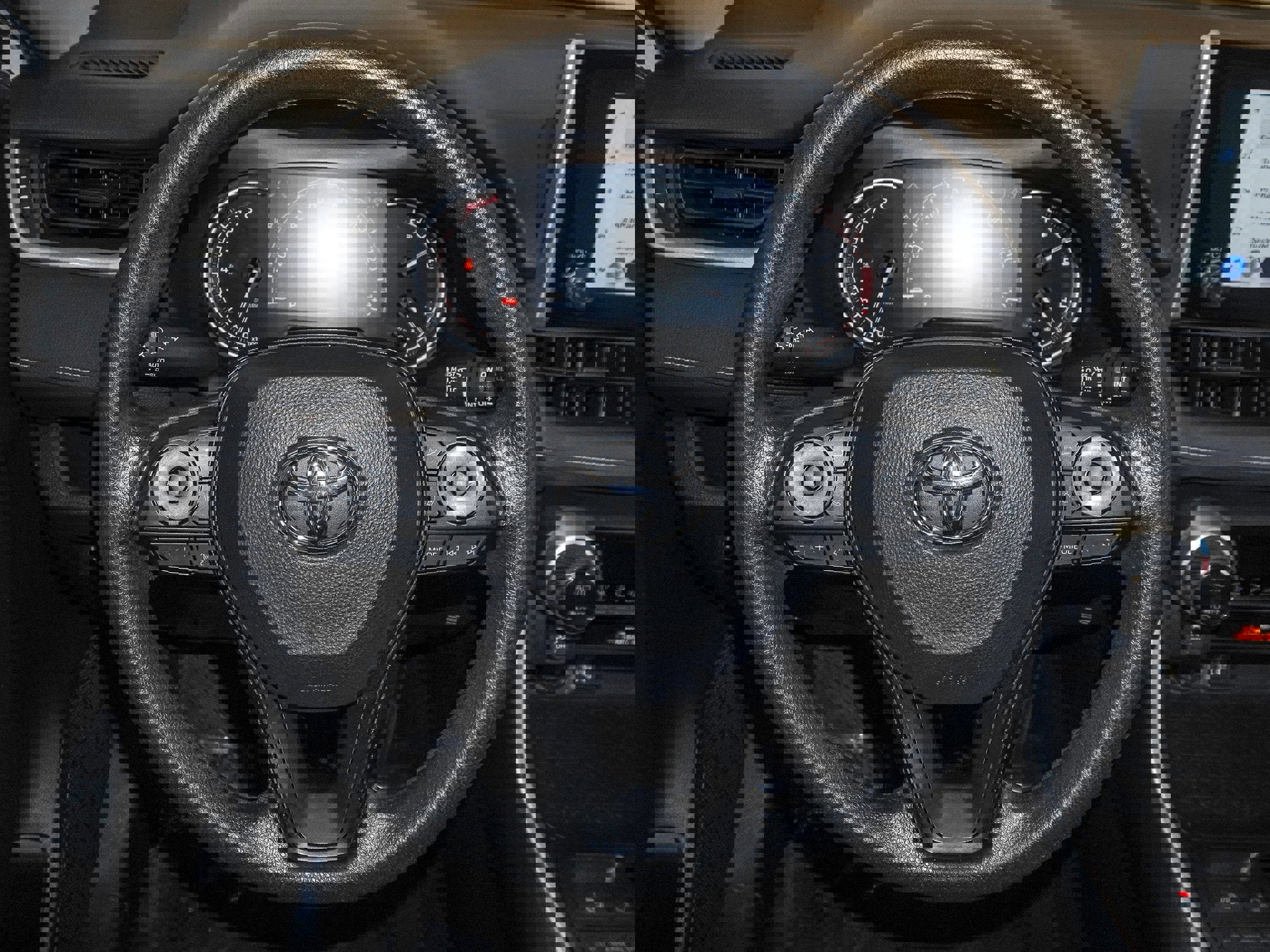 Used 2024 Toyota RAV4 XLE image 26