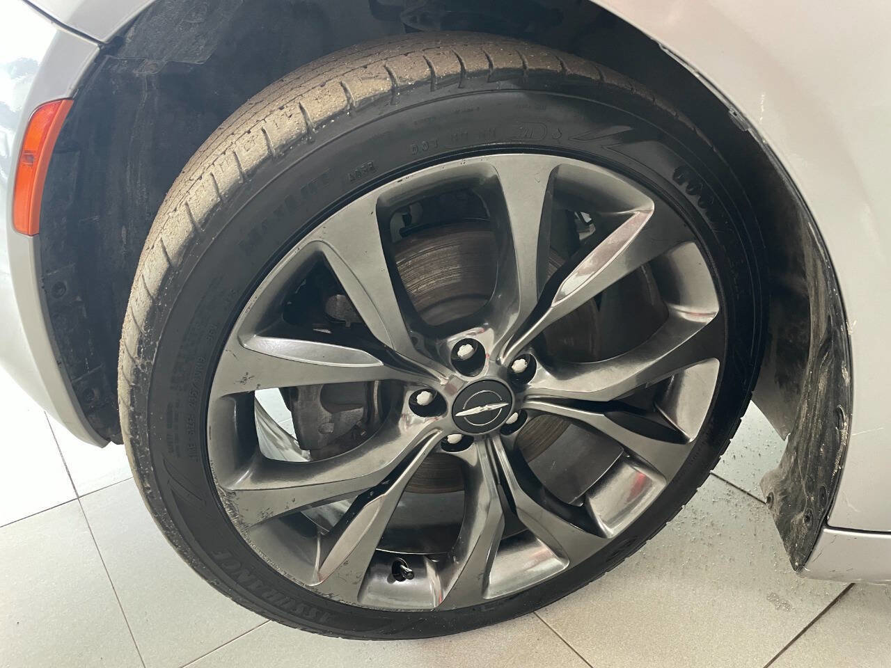 Used 2015 Chrysler 200 S w/ Navigation & Sound Group I image 9