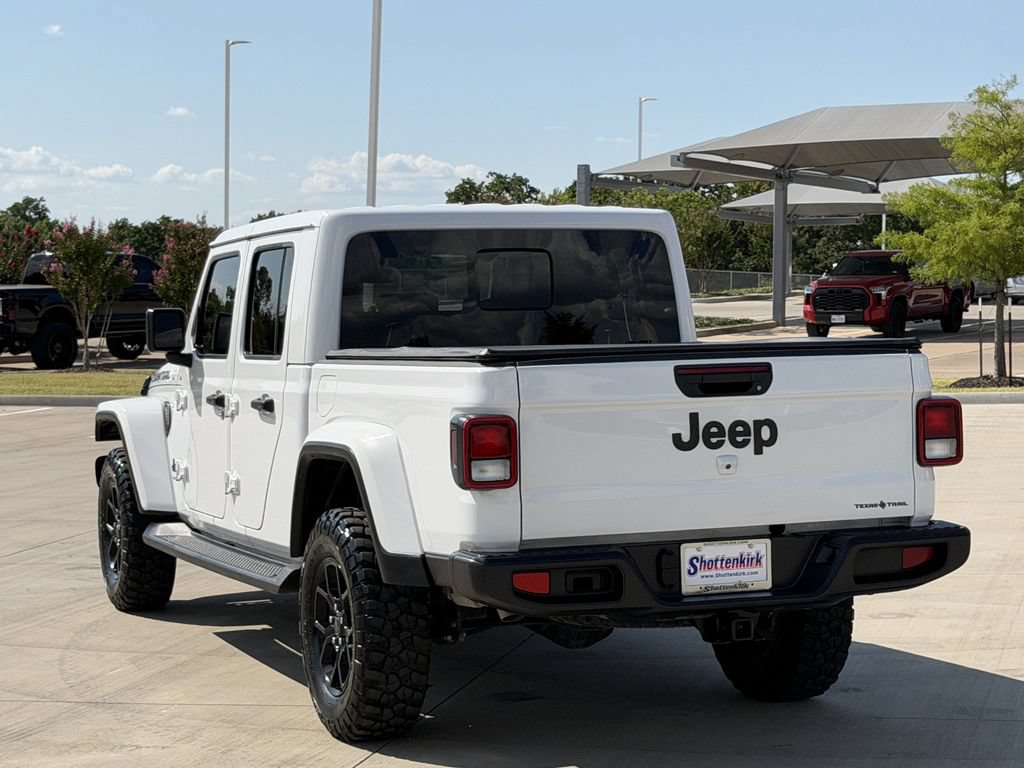 Used 2025 Jeep Gladiator Sport AWD/4WD image 4