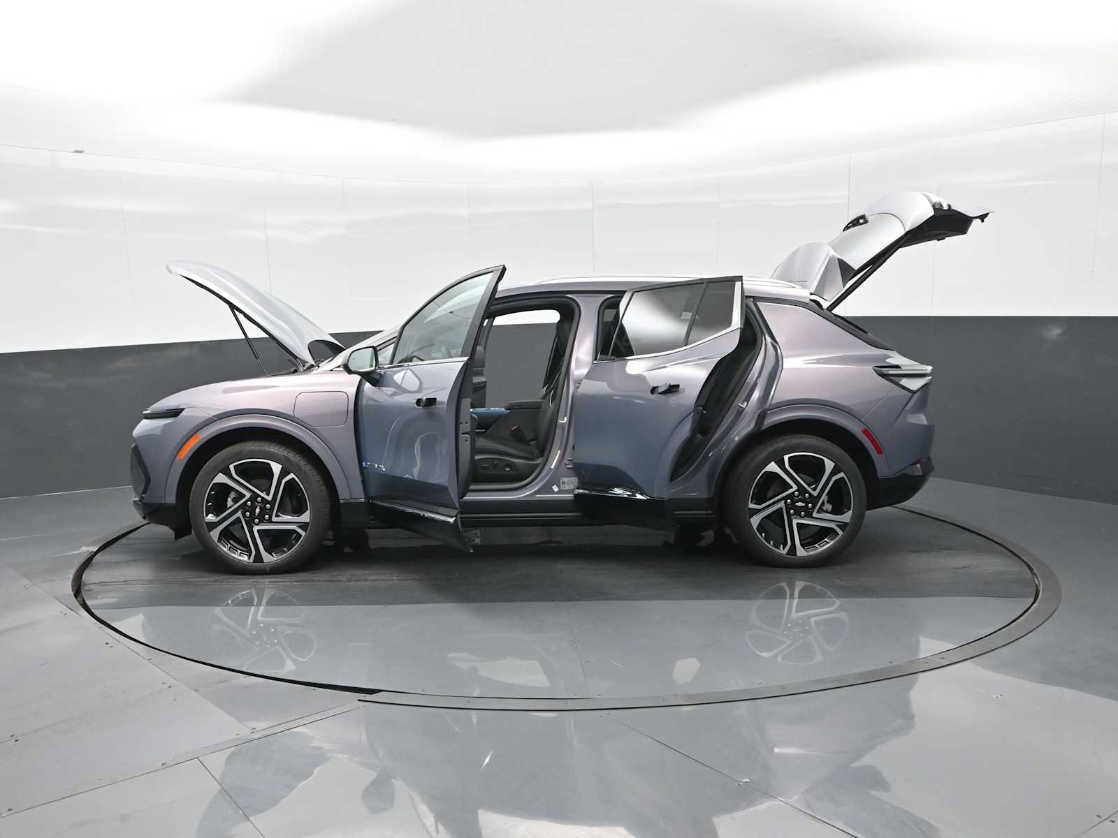 New 2026 Chevrolet Equinox EV LT image 29