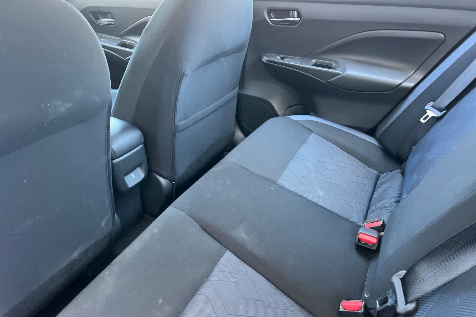 Used 2025 Nissan Versa SV w/ Trunk Package FWD image 5
