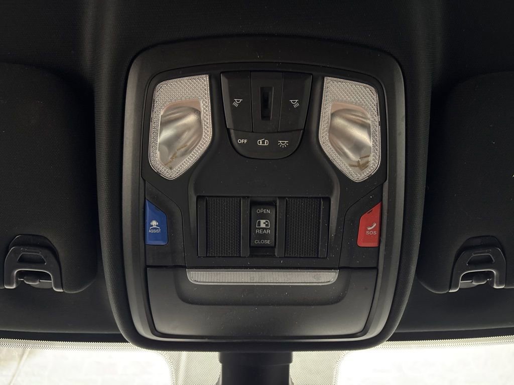 Used 2022 RAM 2500 Big Horn w/ Level C Equiment Group image 17