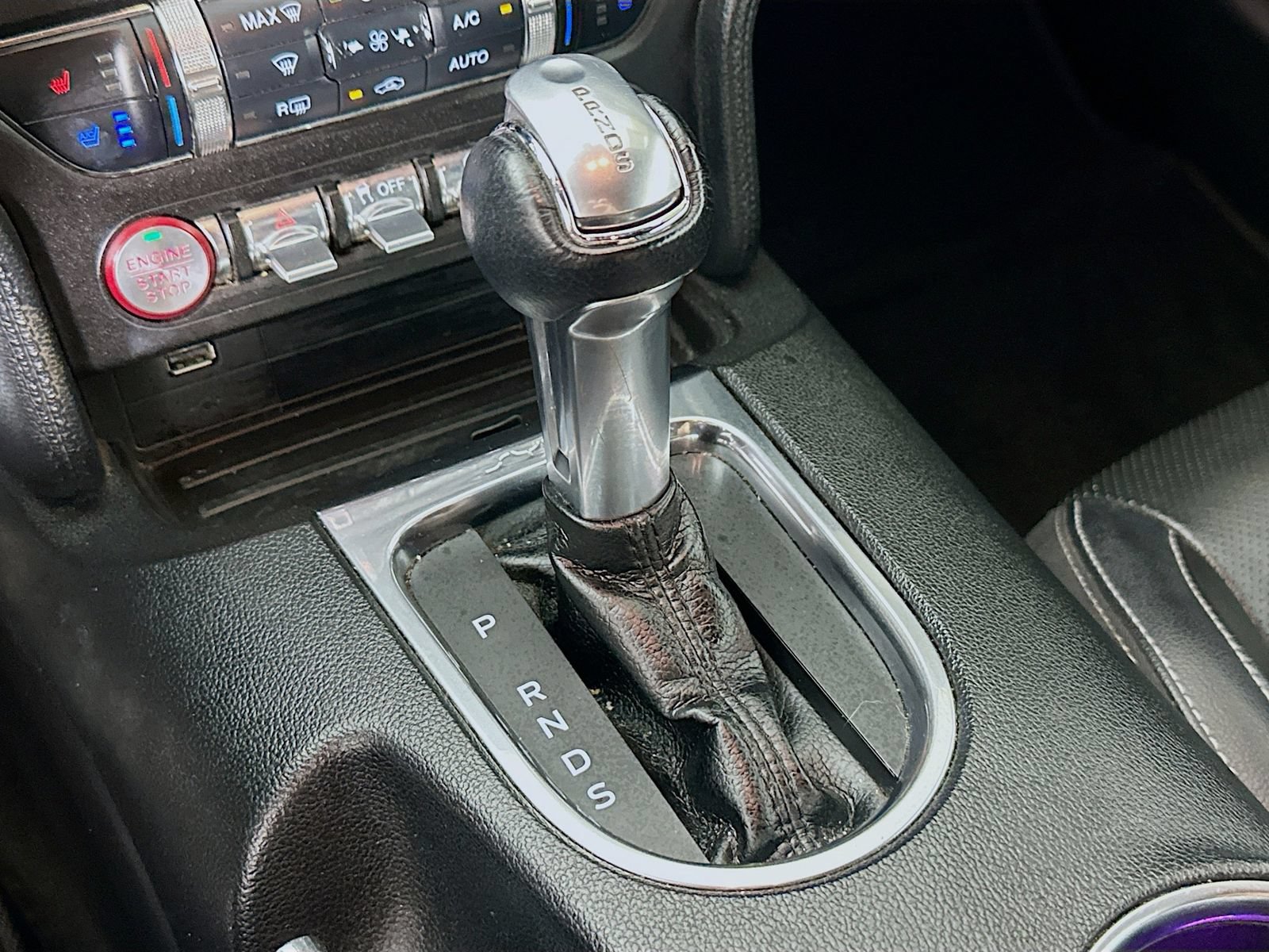 Used 2018 Ford Mustang Premium RWD image 17