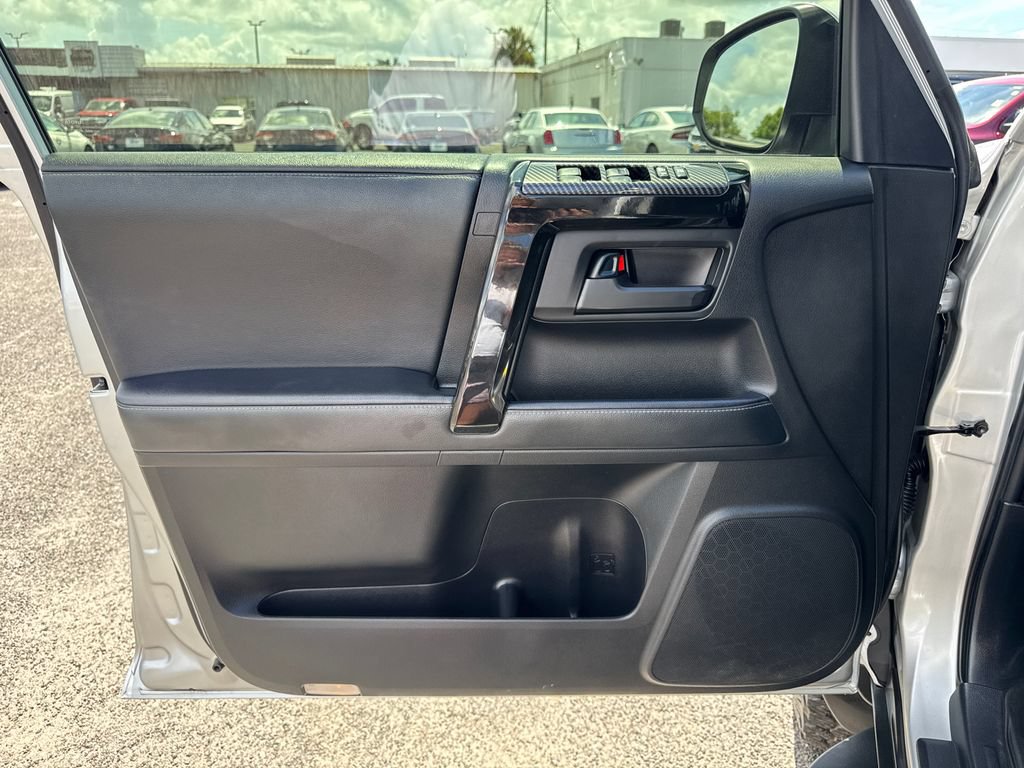 Used 2021 Toyota 4Runner SR5 Premium AWD/4WD image 11