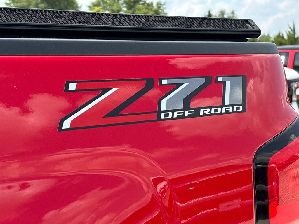 Used 2018 Chevrolet Silverado 1500 LT w/ All Star Edition AWD/4WD image 55
