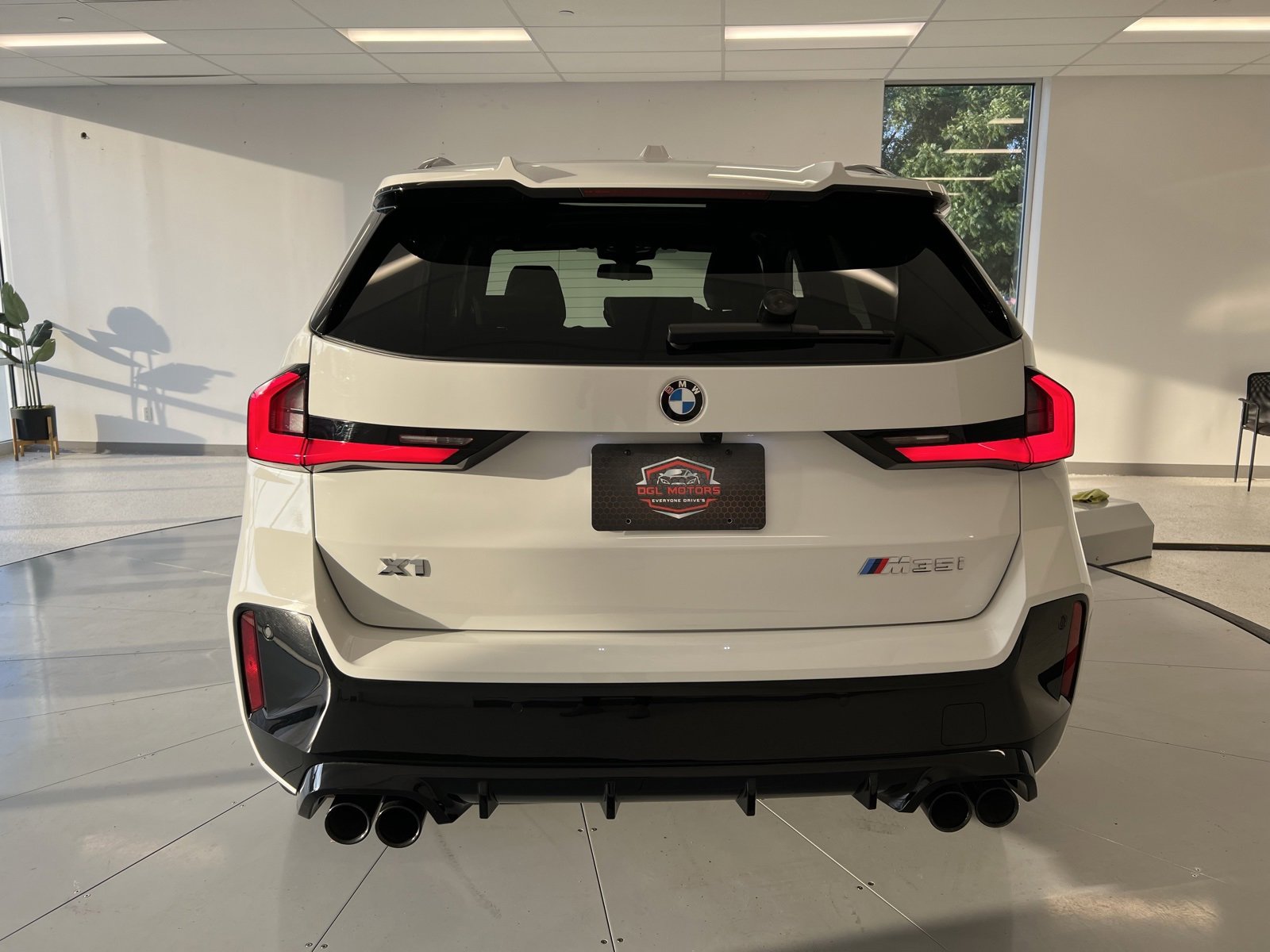 Used 2024 BMW X1 M35i w/ Premium Package image 73