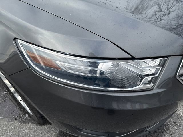 Used 2018 Ford Taurus SEL w/ Equipment Group 201A image 12