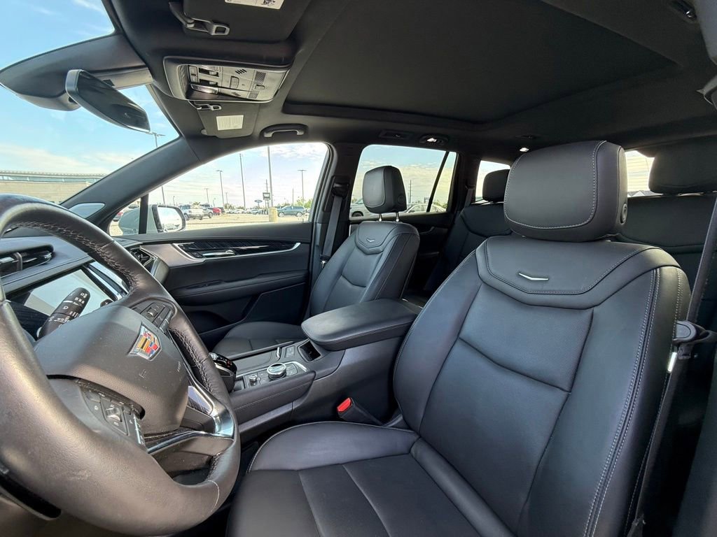 Used 2024 Cadillac XT6 Premium Luxury w/ LPO, Floor Liner Package AWD/4WD image 26