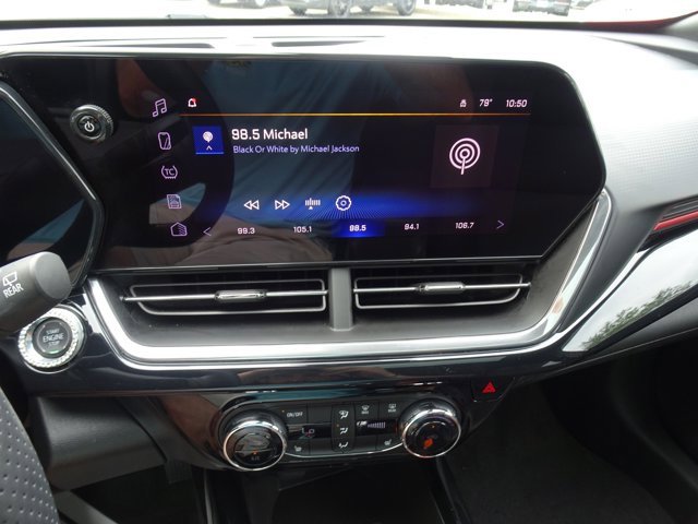 Certified 2024 Chevrolet Trax RS w/ Driver Confidence Package image 19