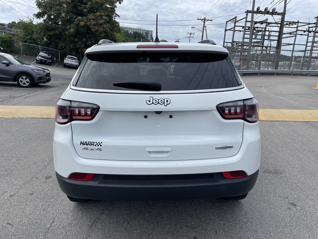 Used 2024 Jeep Compass Latitude AWD/4WD image 4