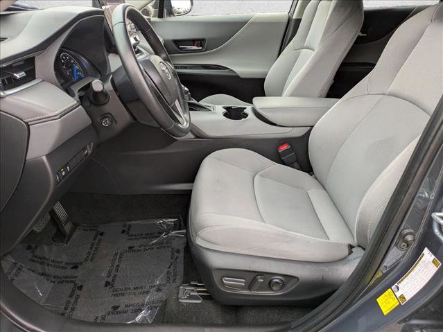 Used 2023 Toyota Venza LE image 16