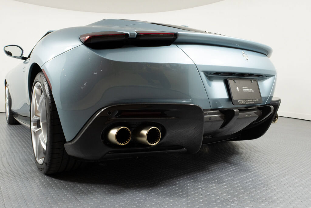 Certified 2024 Ferrari Roma Spider RWD image 18