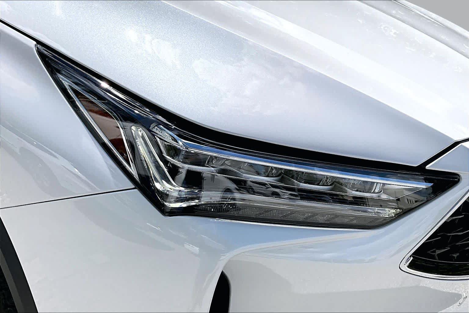 Certified 2024 Acura MDX w/ Technology Package FWD image 28